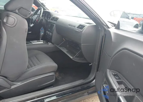 2013 Dodge Challenger Sxt z USA, uszkodzony, nr VIN 2C3CDYAG6DH562535